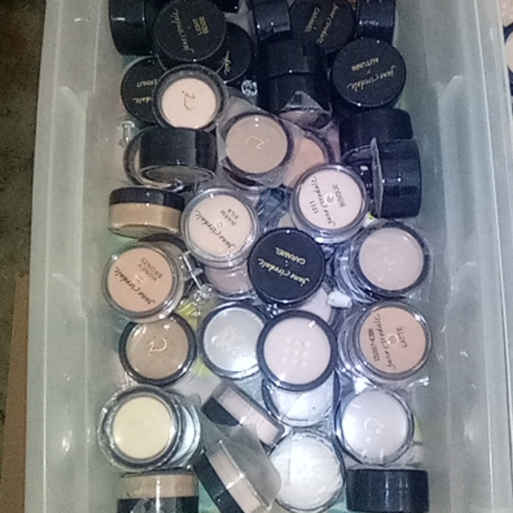 Make up - Picture 2 of 5